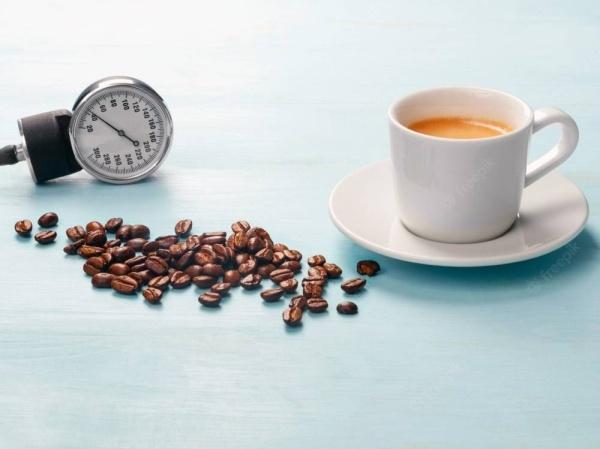 دراسة تحذر: القهوة تضاعف خطر الموت لمن يعاني من ارتفاع مستوى ضغط الدم