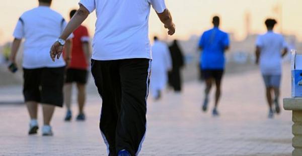 الأشخاص الذين يمشون مسافة 8000 خطوة في الأسبوع أقل عرضة للوفاة بالأمراض الخطيرة